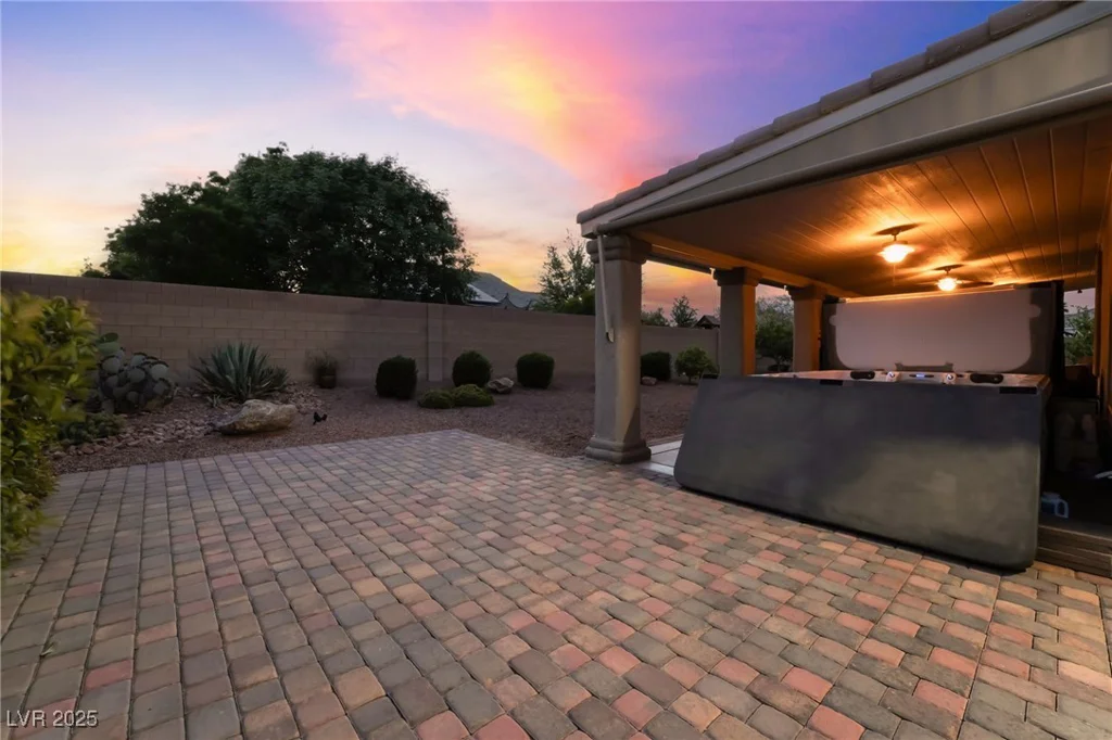 7711 Gracemoor, Las Vegas, NV 89149
