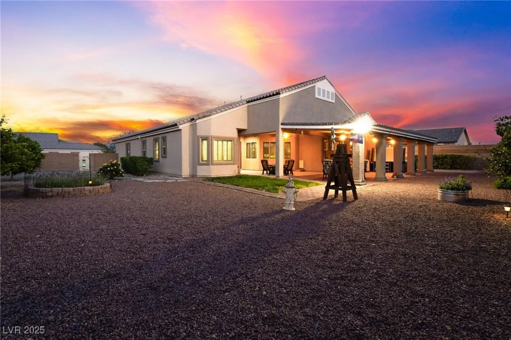 7711 Gracemoor, Las Vegas, NV 89149