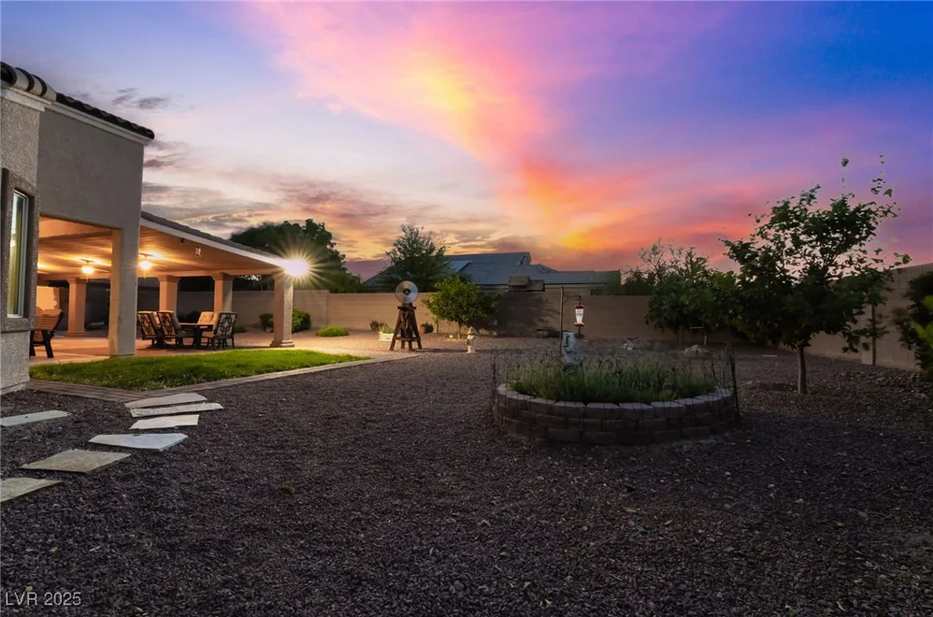 7711 Gracemoor, Las Vegas, NV 89149