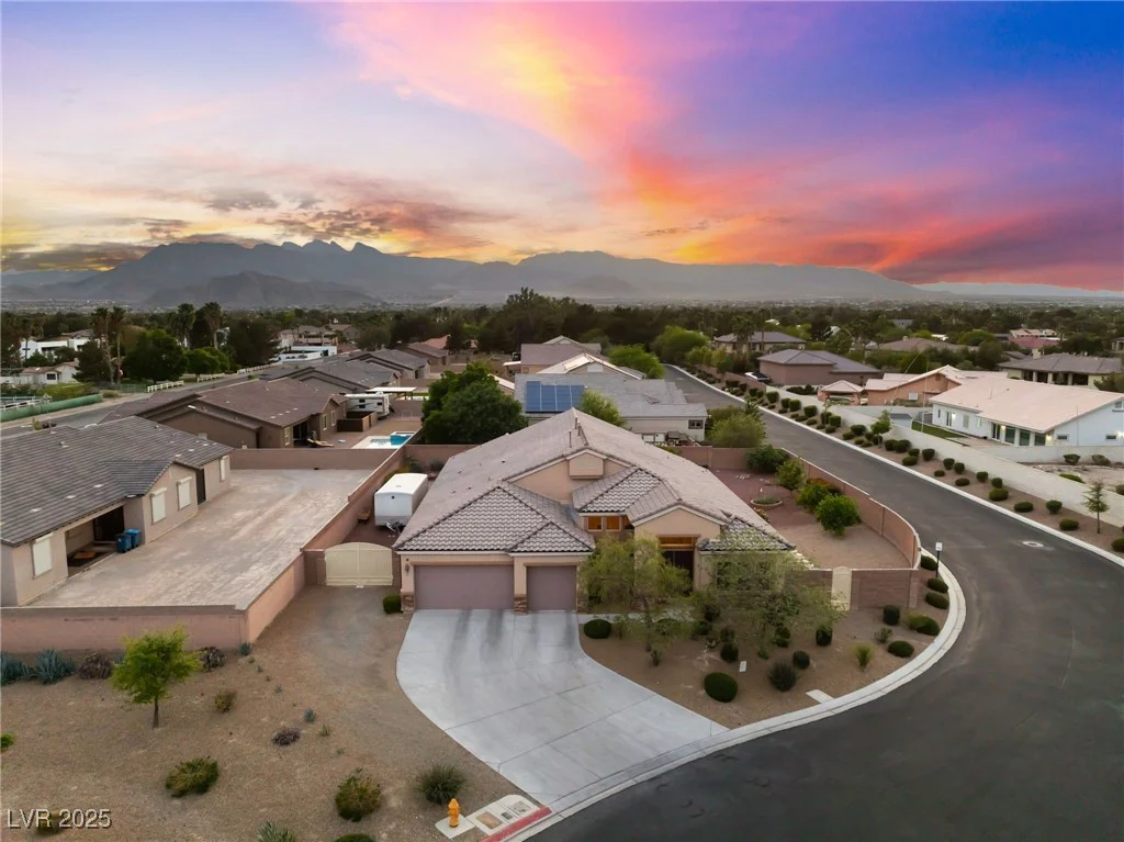 7711 Gracemoor, Las Vegas, NV 89149