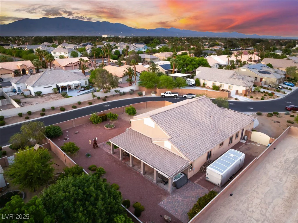 7711 Gracemoor, Las Vegas, NV 89149