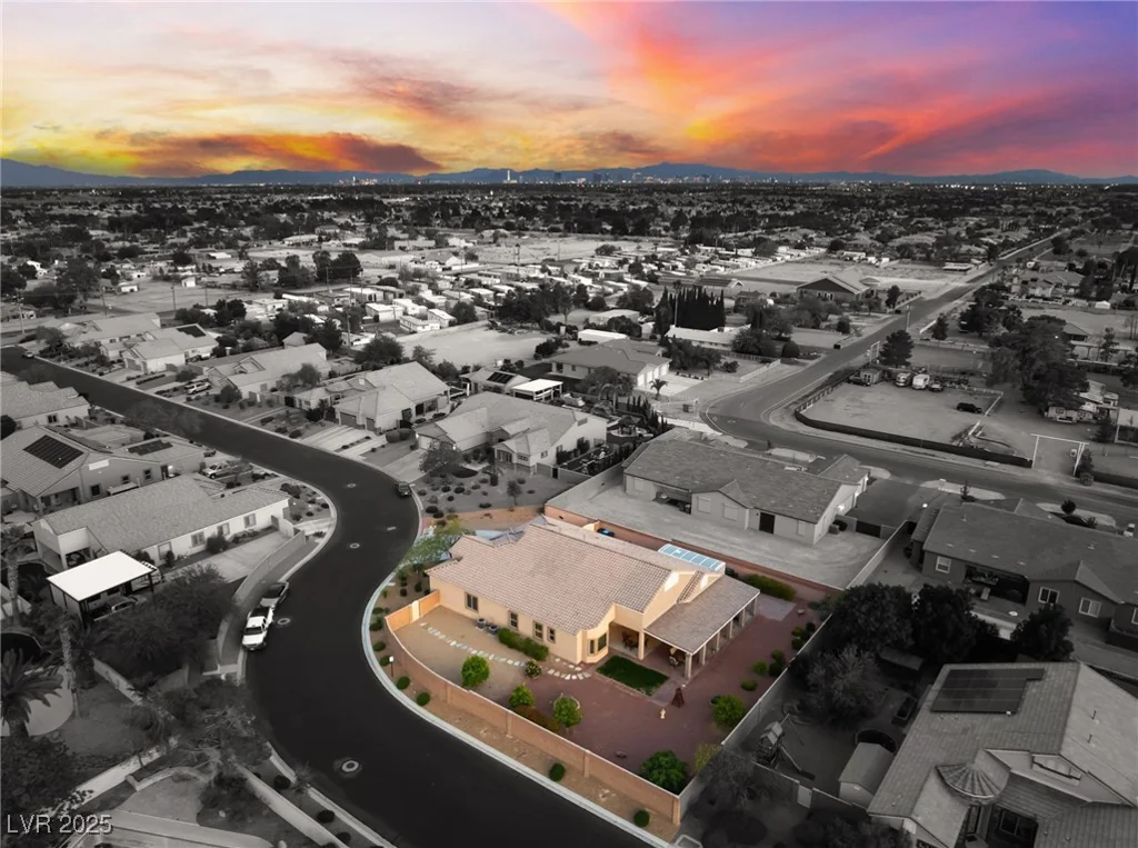 7711 Gracemoor, Las Vegas, NV 89149