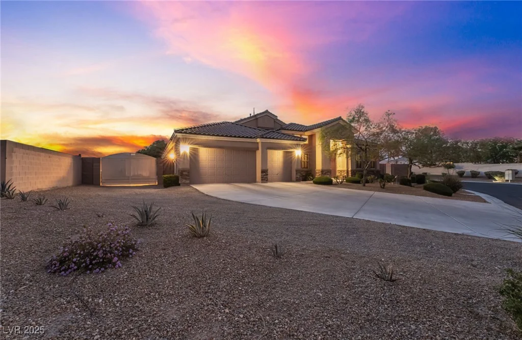 7711 Gracemoor, Las Vegas, NV 89149