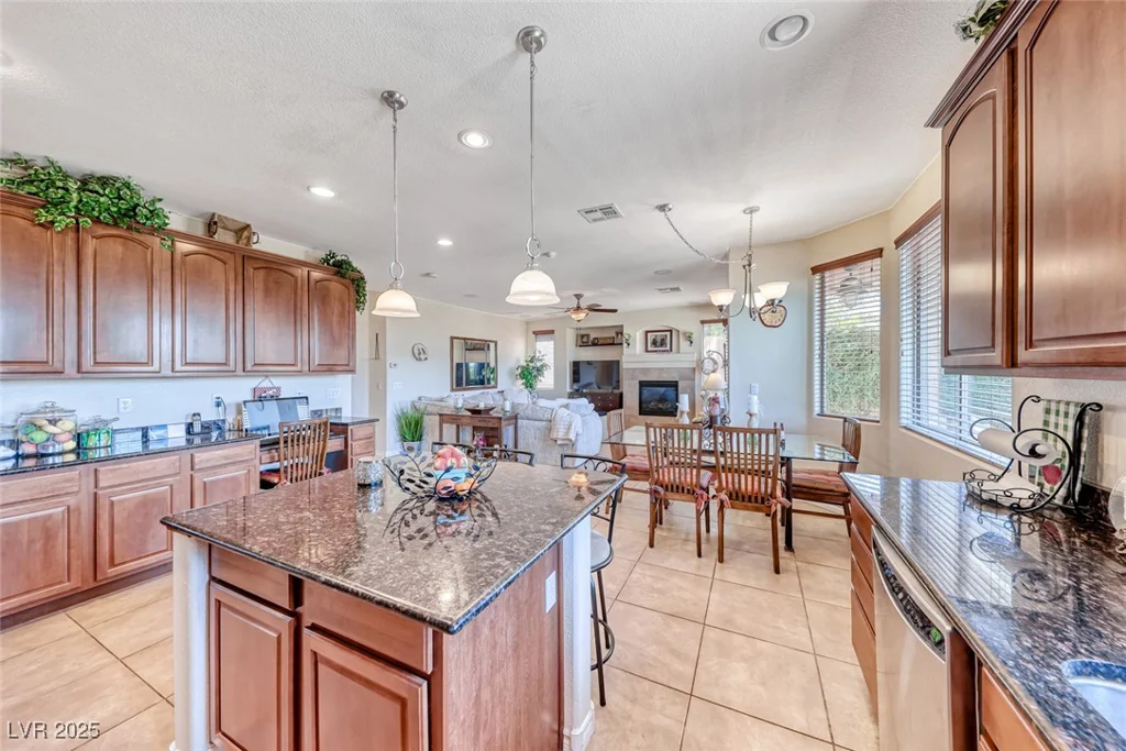 2733 Auchmull, Henderson, NV 89044