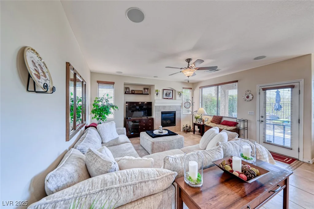 2733 Auchmull, Henderson, NV 89044
