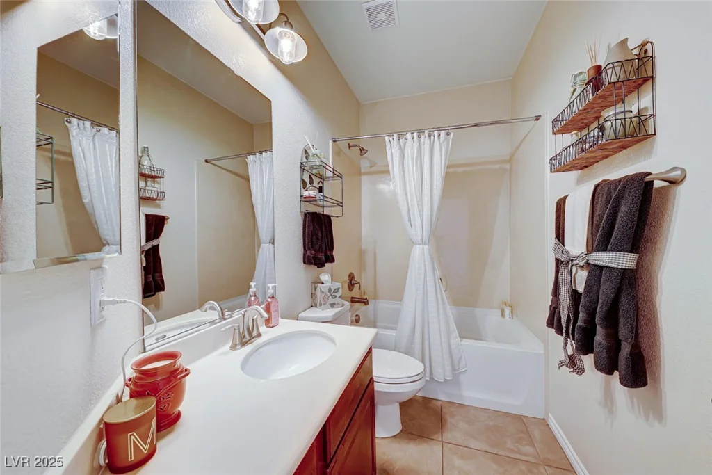 2733 Auchmull, Henderson, NV 89044