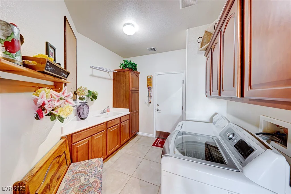 2733 Auchmull, Henderson, NV 89044