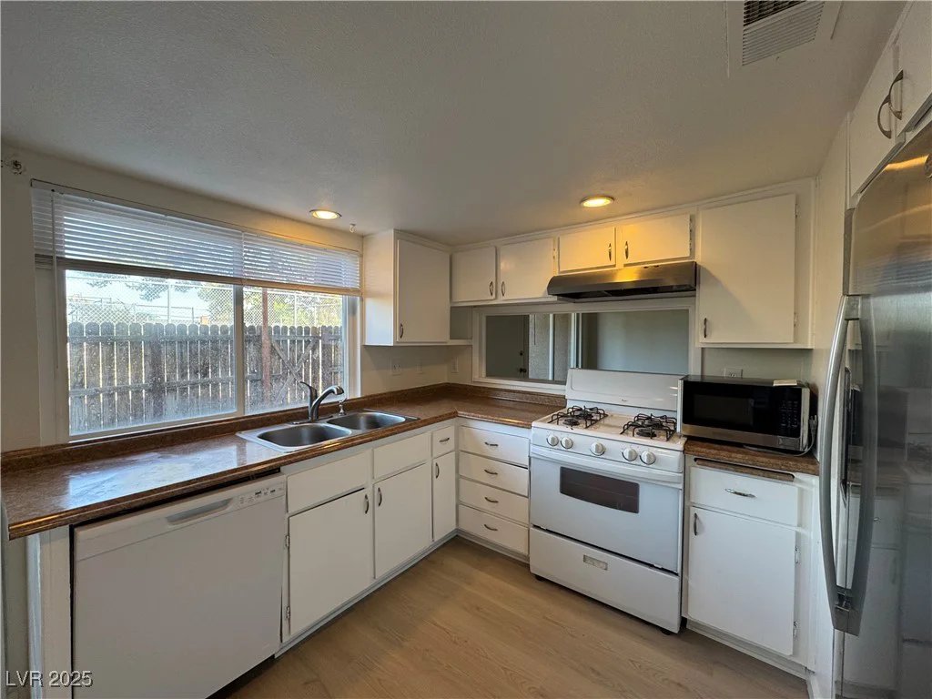 1474 Santa Anita, Las Vegas, NV 89119