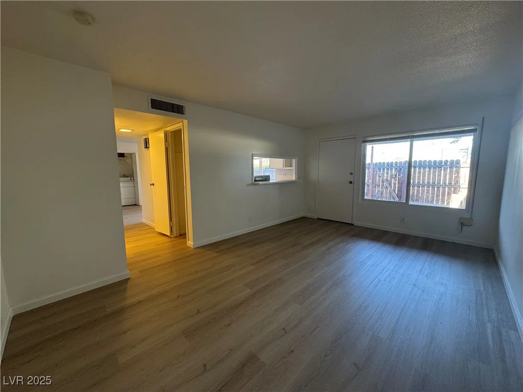 1474 Santa Anita, Las Vegas, NV 89119