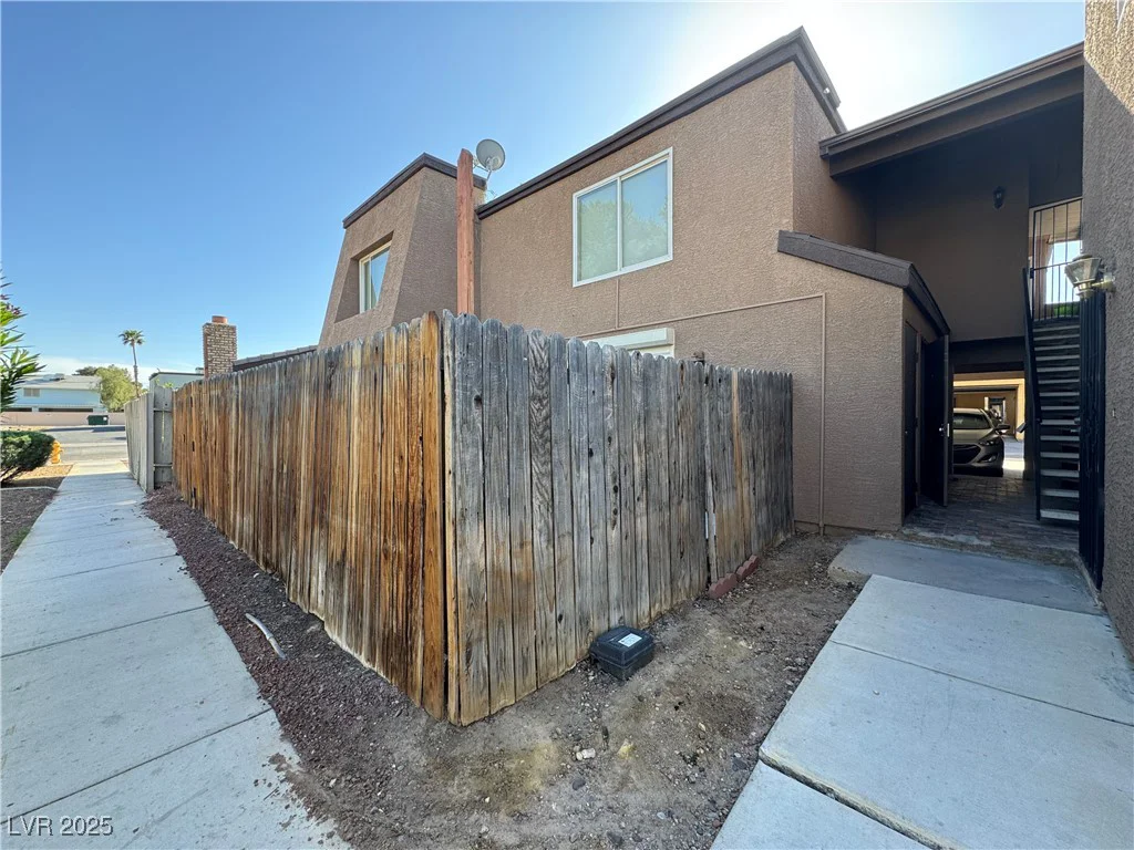 1474 Santa Anita, Las Vegas, NV 89119