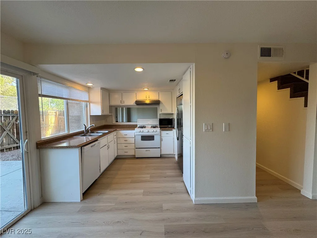 1474 Santa Anita, Las Vegas, NV 89119
