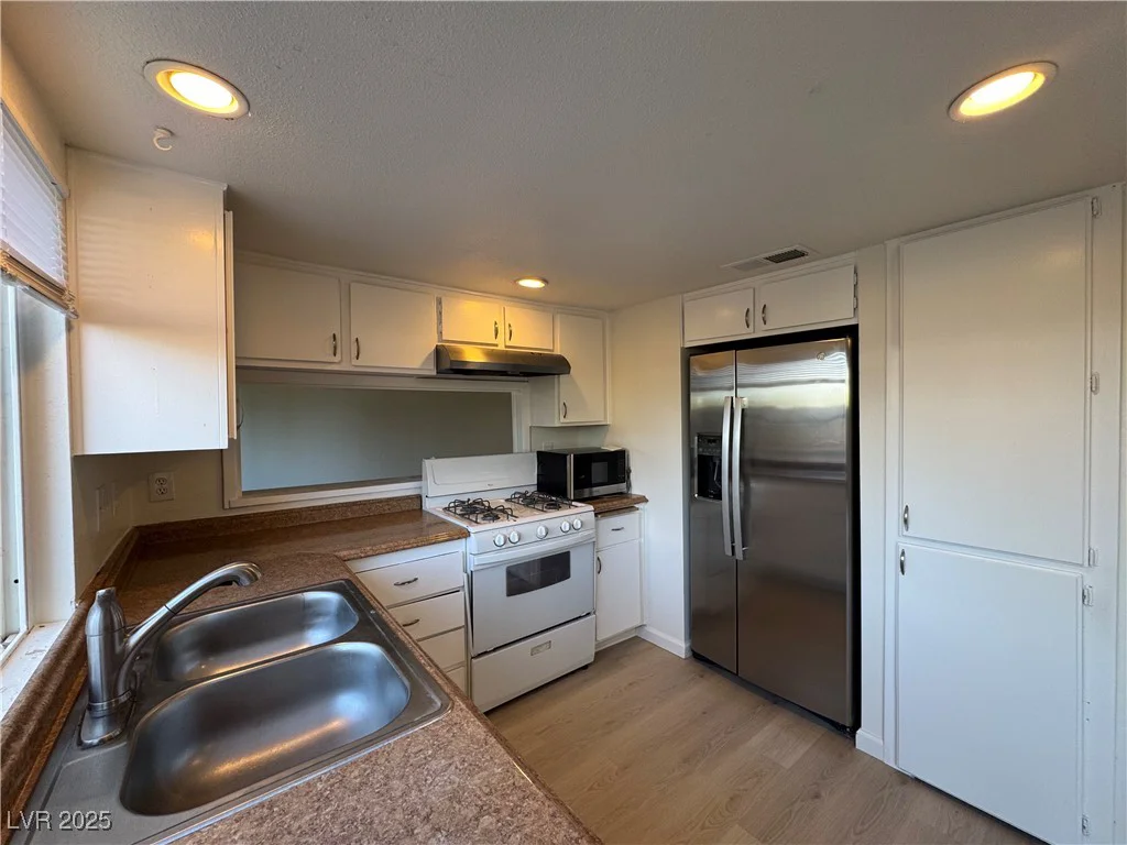 1474 Santa Anita, Las Vegas, NV 89119