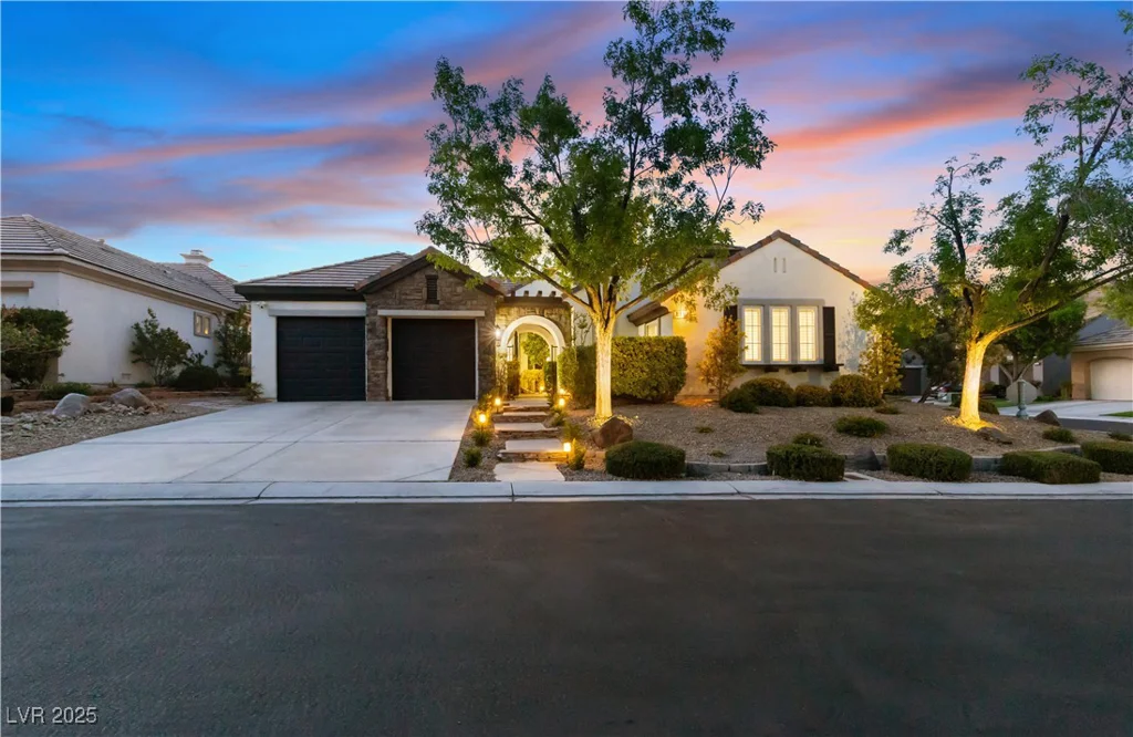 921 Granger Farm, Las Vegas, NV 89145