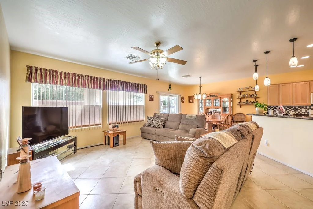 7824 Homing Pigeon, North Las Vegas, NV 89084