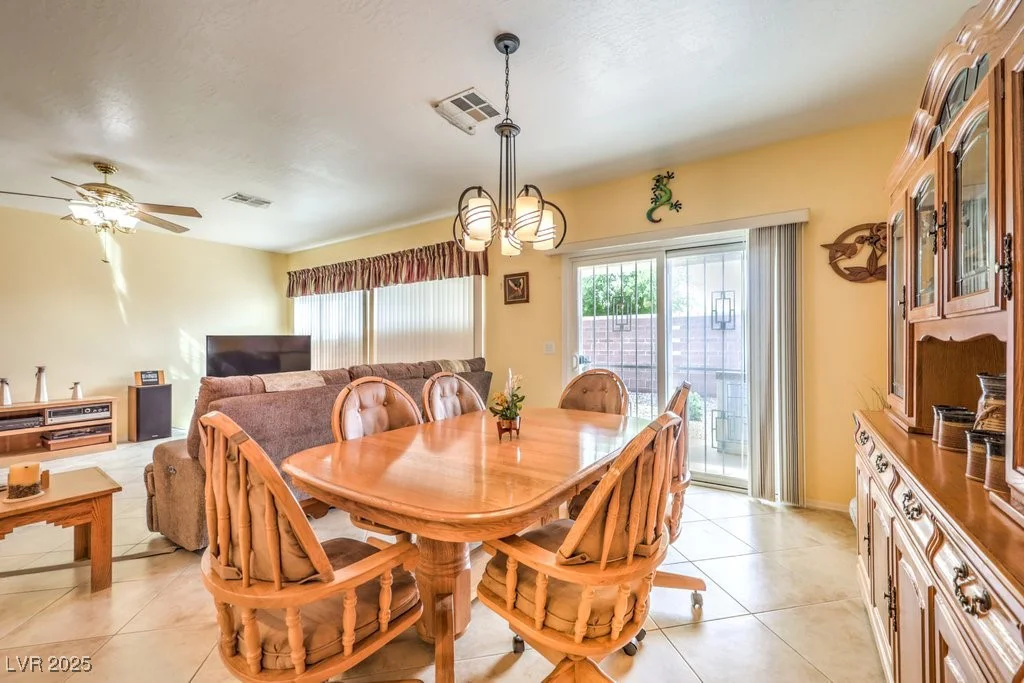7824 Homing Pigeon, North Las Vegas, NV 89084