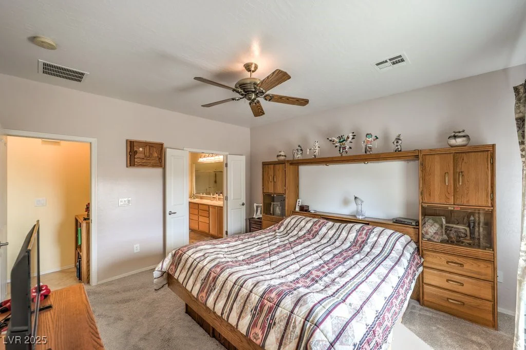7824 Homing Pigeon, North Las Vegas, NV 89084