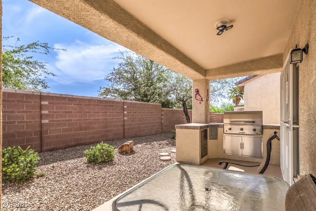 7824 Homing Pigeon, North Las Vegas, NV 89084