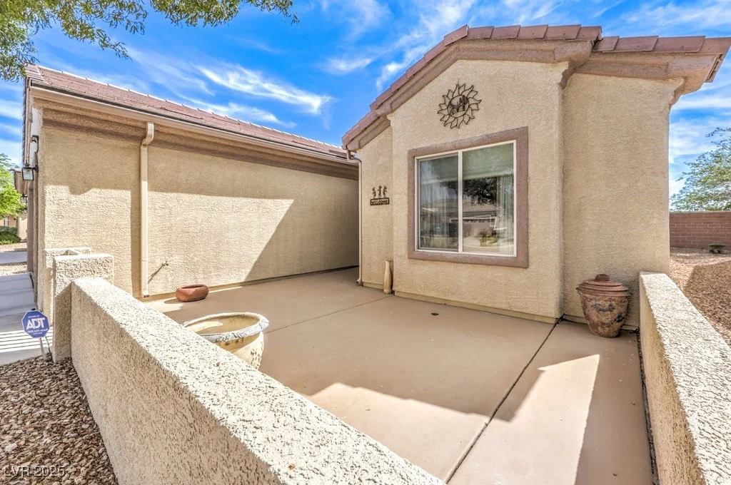 7824 Homing Pigeon, North Las Vegas, NV 89084