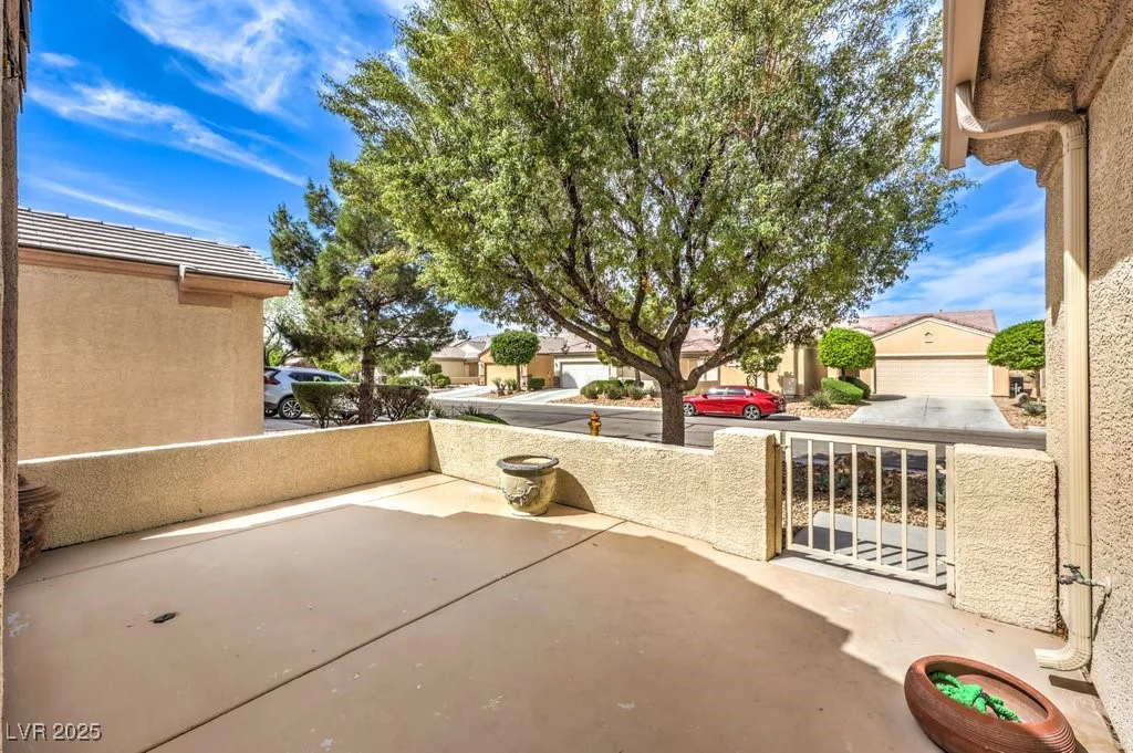 7824 Homing Pigeon, North Las Vegas, NV 89084
