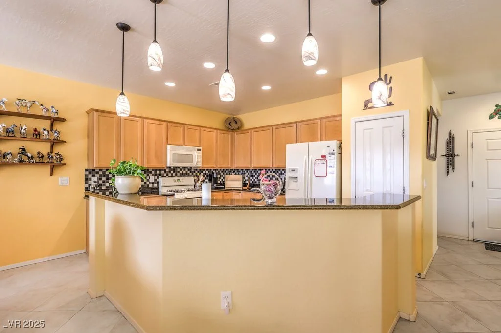 7824 Homing Pigeon, North Las Vegas, NV 89084