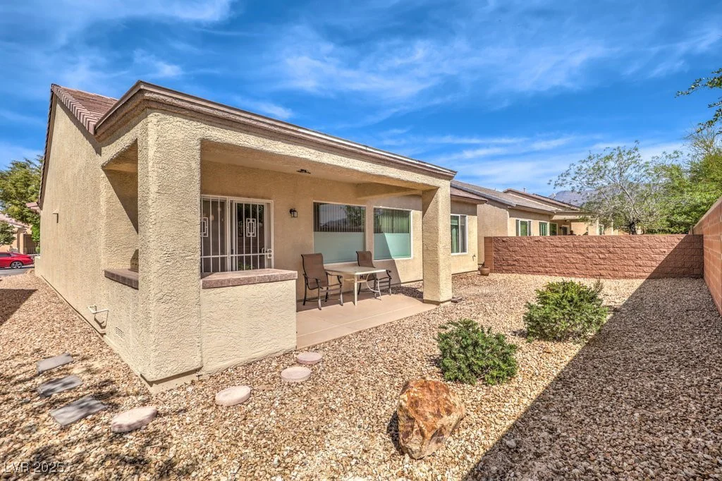 7824 Homing Pigeon, North Las Vegas, NV 89084