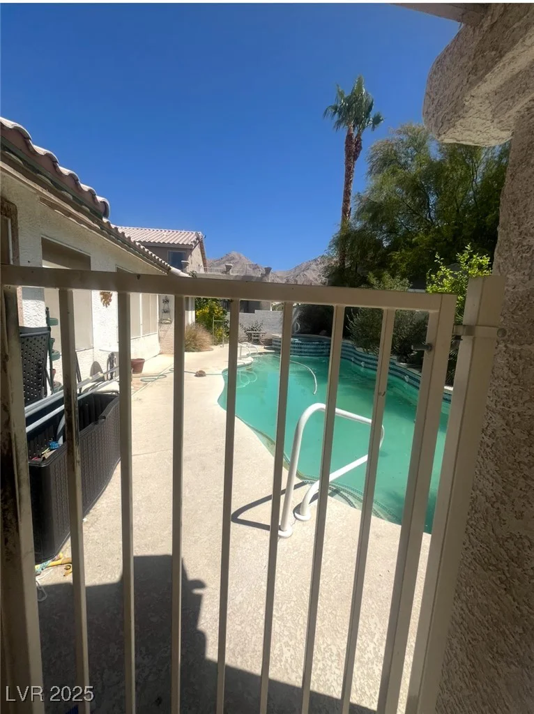 6435 Heatherton, Las Vegas, NV 89110