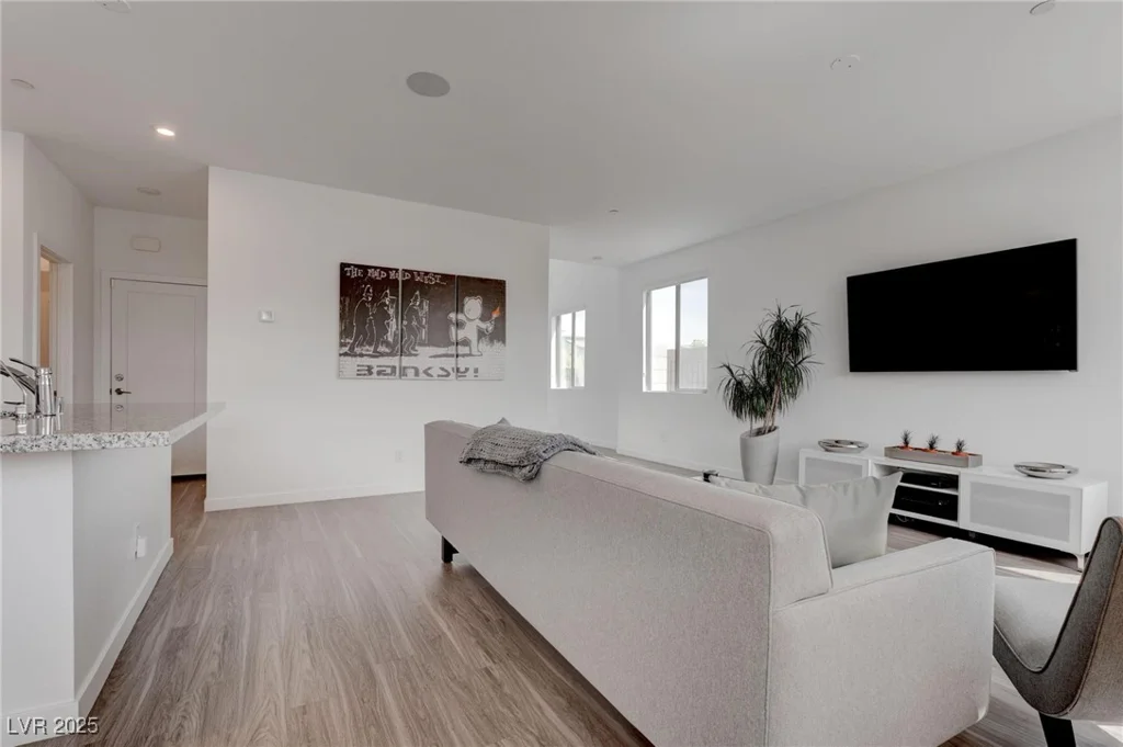6148 Juniper Grove, Las Vegas, NV 89148