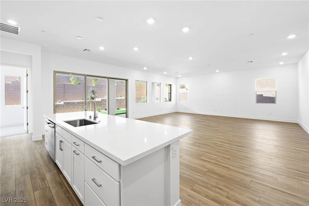 50 Barrio Alto, Henderson, NV 89011