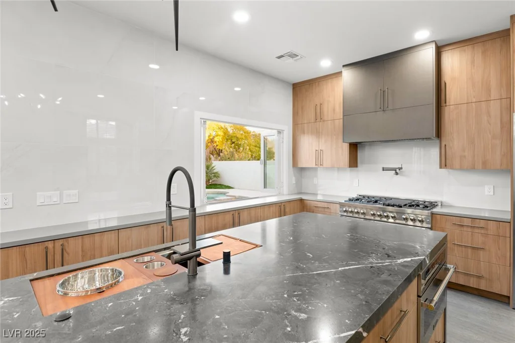 2236 TIMBER ROSE, Las Vegas, NV 89134