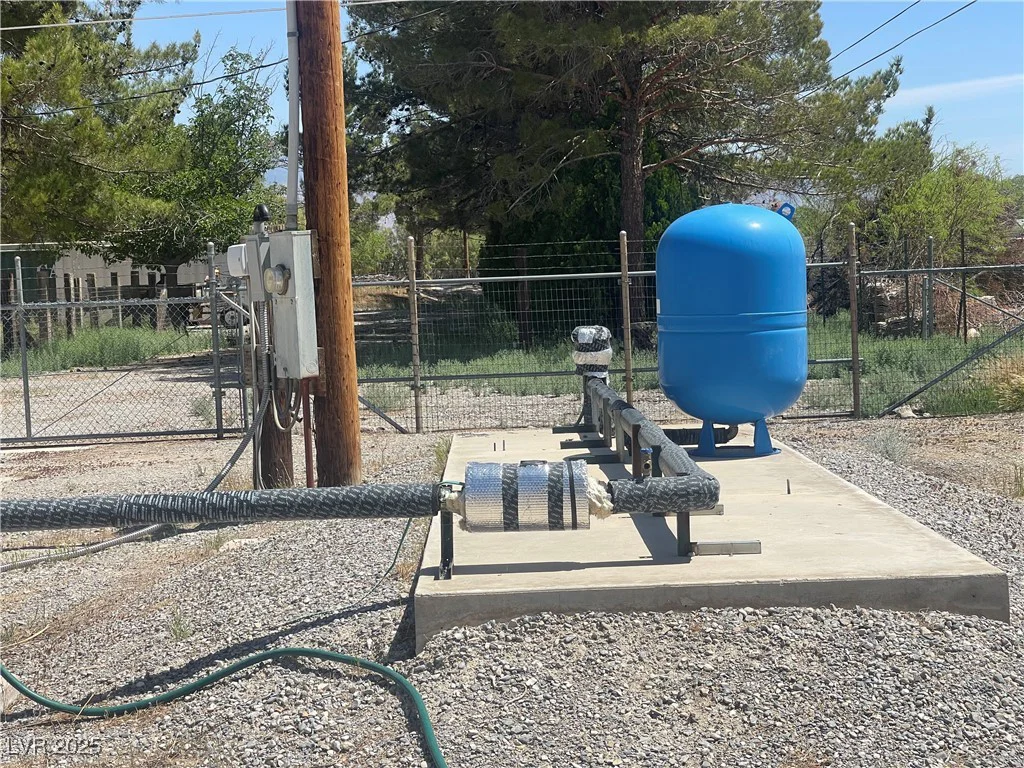 2431 Dyer, Pahrump, NV 89048