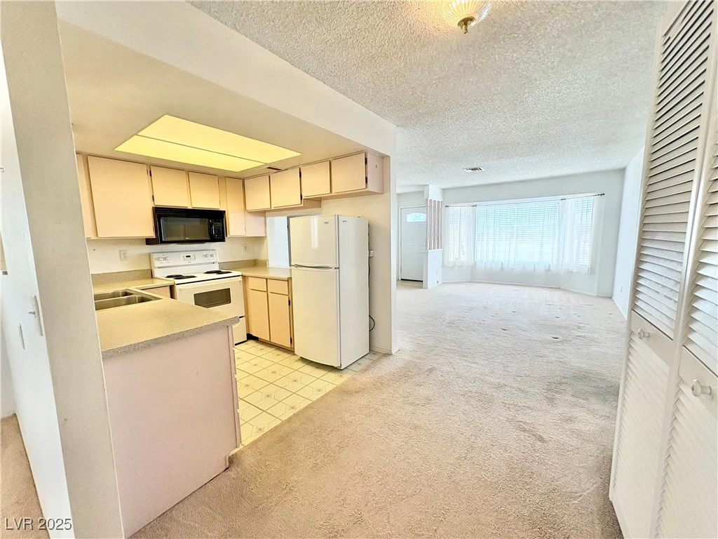 810 Calvada, Pahrump, NV 89048