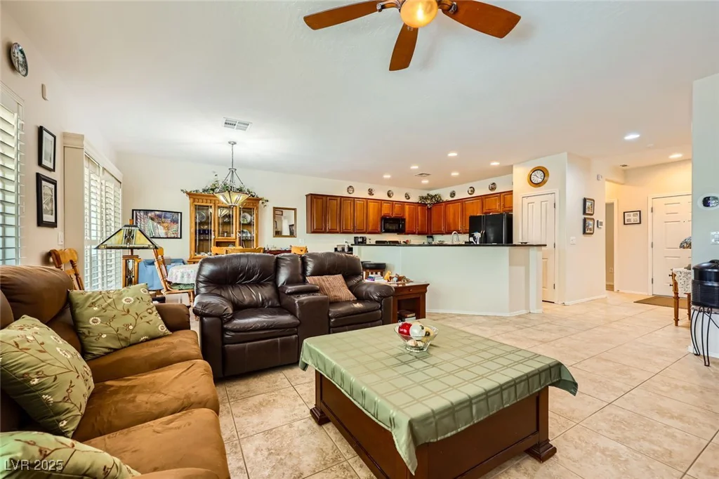 2213 Carrier Dove, North Las Vegas, NV 89084