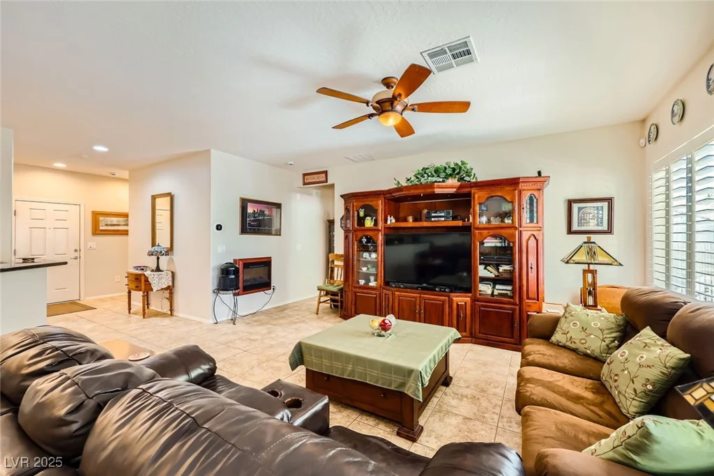 2213 Carrier Dove, North Las Vegas, NV 89084