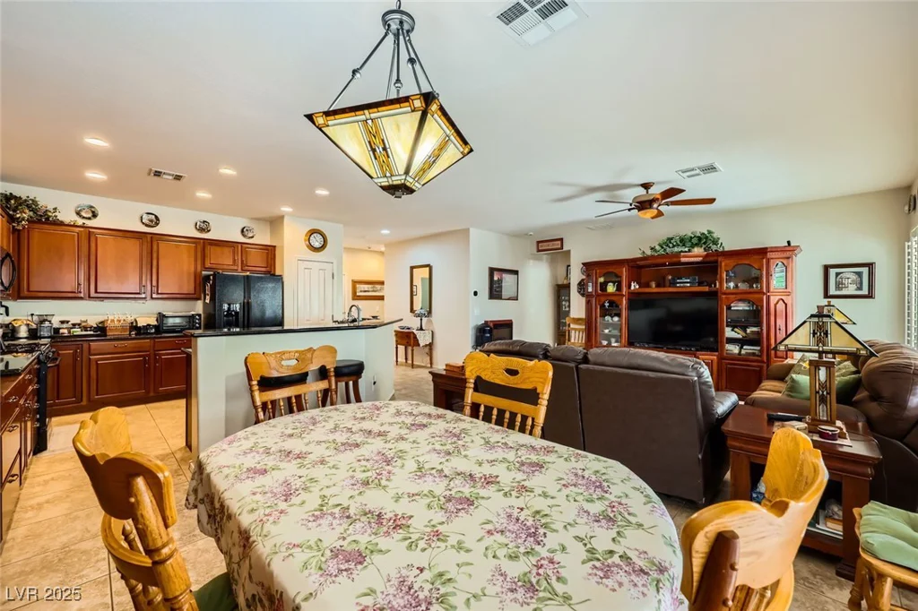 2213 Carrier Dove, North Las Vegas, NV 89084