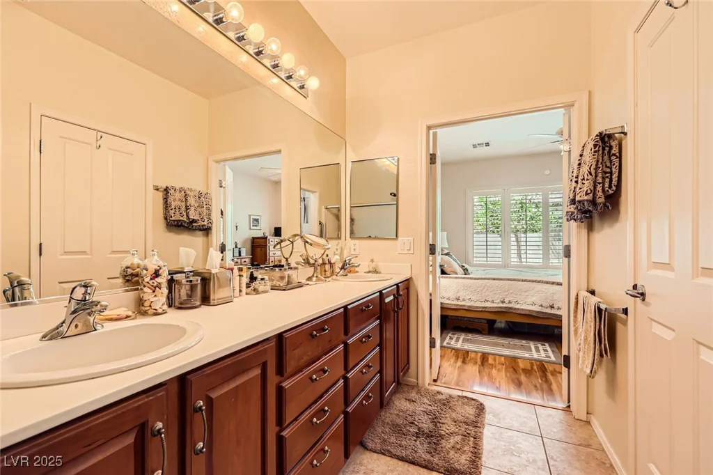 2213 Carrier Dove, North Las Vegas, NV 89084