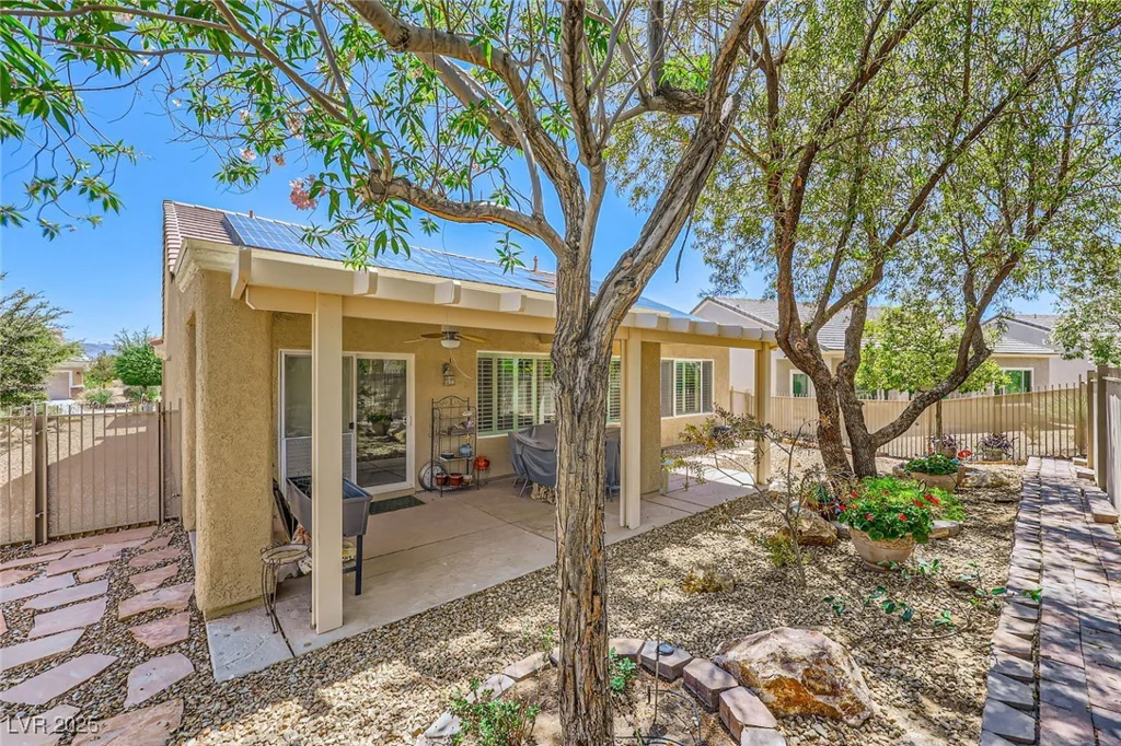 2213 Carrier Dove, North Las Vegas, NV 89084