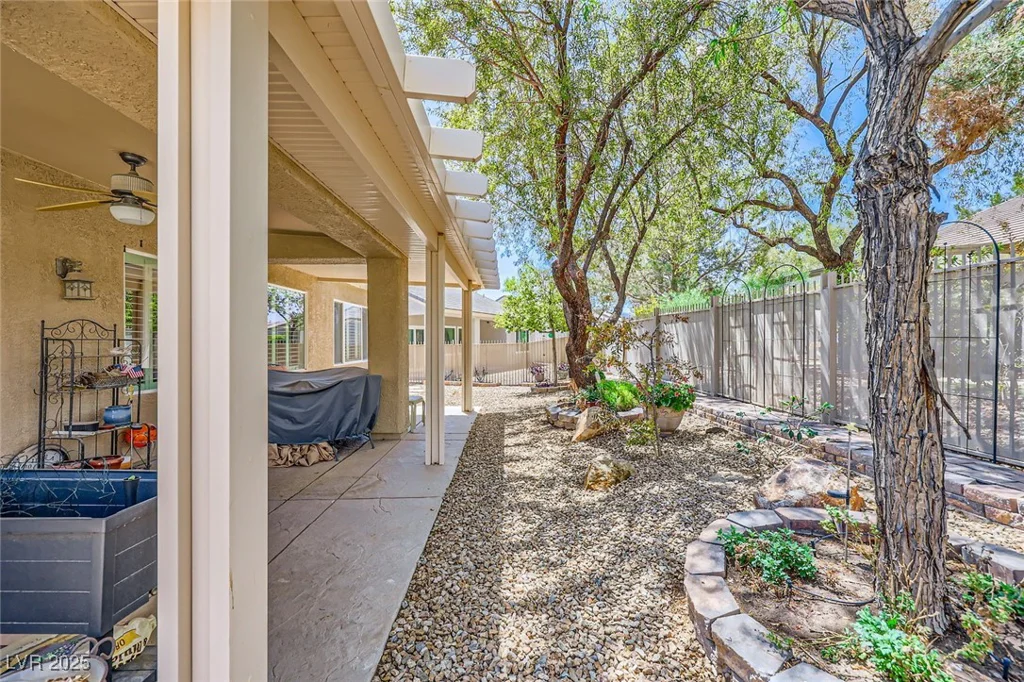 2213 Carrier Dove, North Las Vegas, NV 89084