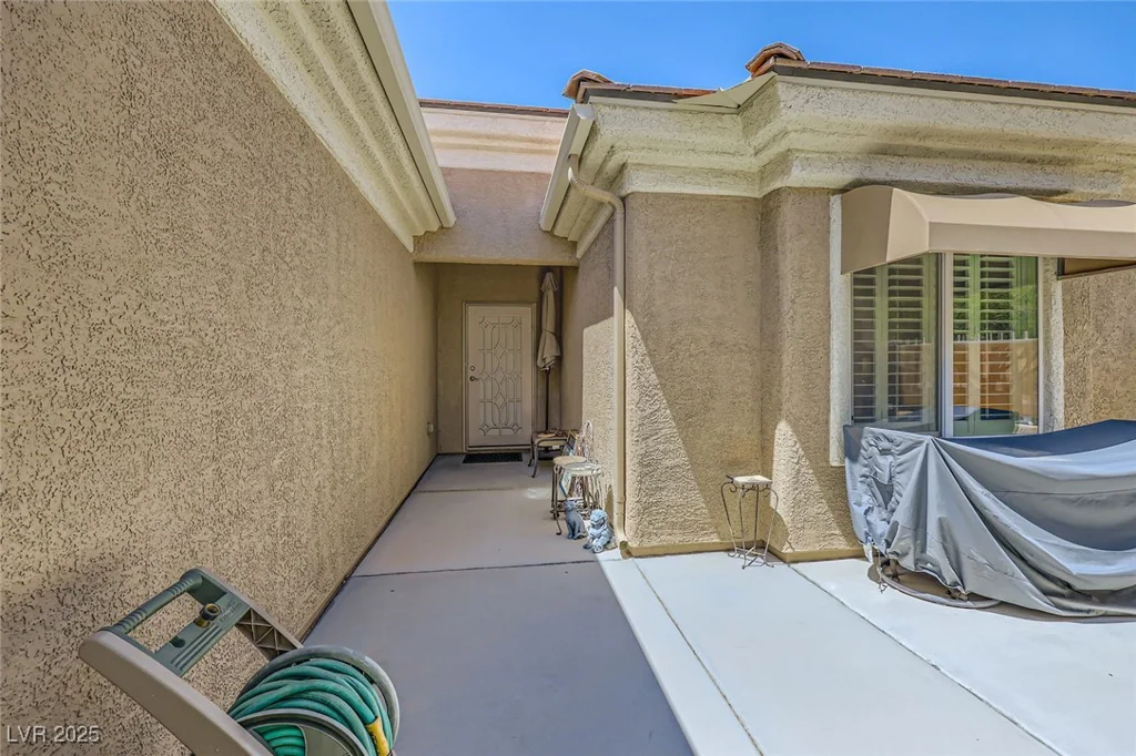 2213 Carrier Dove, North Las Vegas, NV 89084