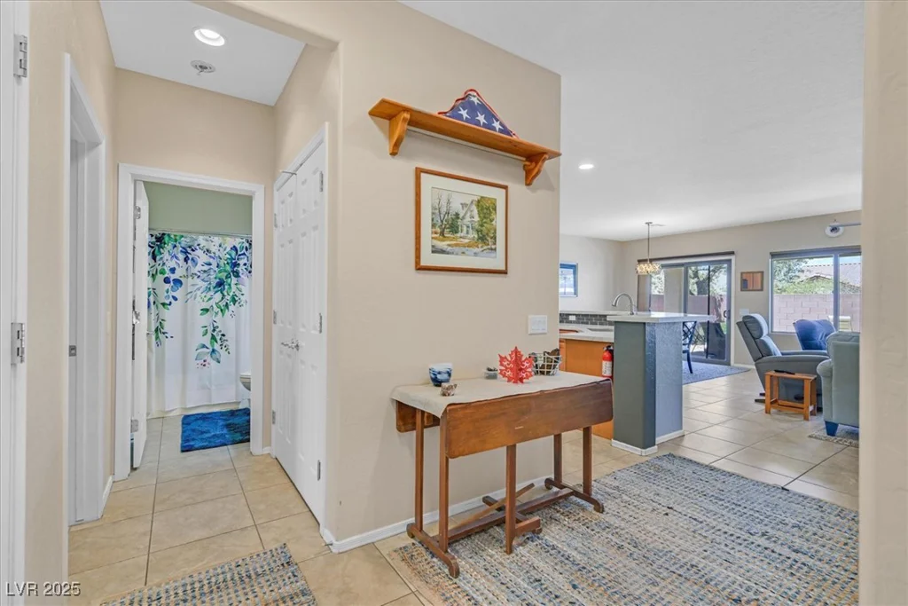 6072 CANTER GLEN, Las Vegas, NV 89122