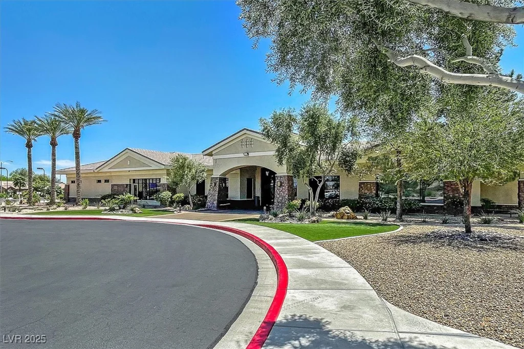 6072 CANTER GLEN, Las Vegas, NV 89122