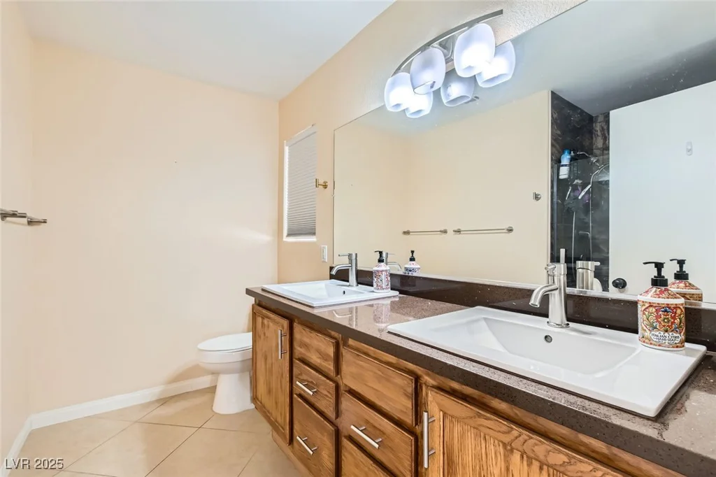 7705 Granberg, Las Vegas, NV 89131