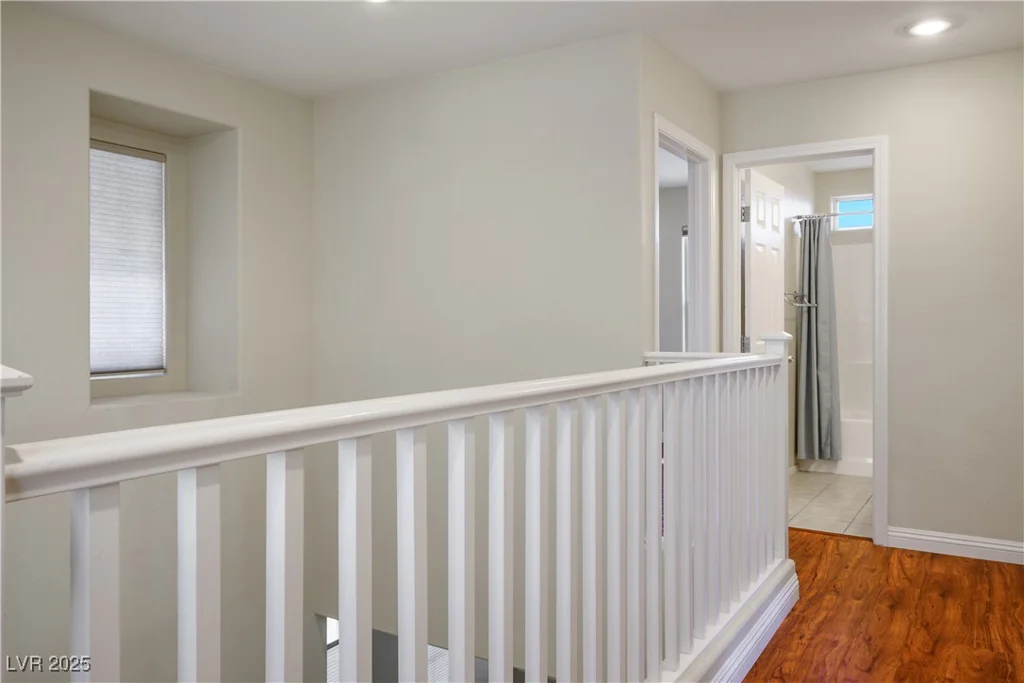 1024 Larkspur Point, Las Vegas, NV 89138