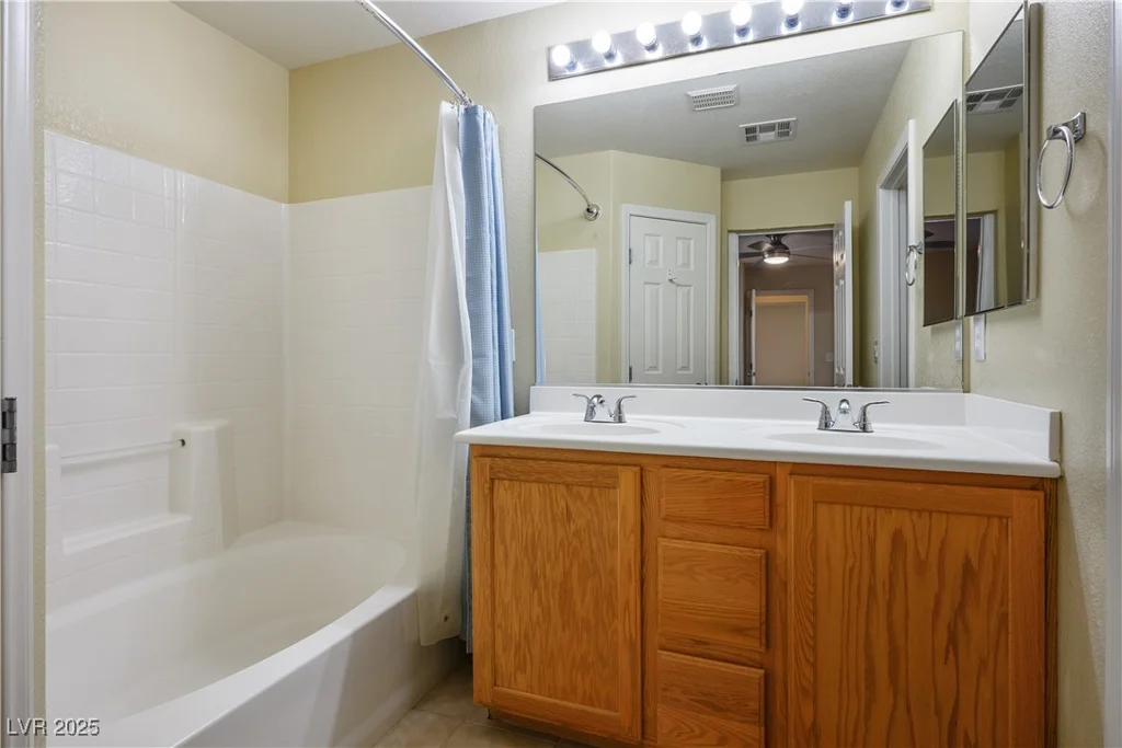 1024 Larkspur Point, Las Vegas, NV 89138