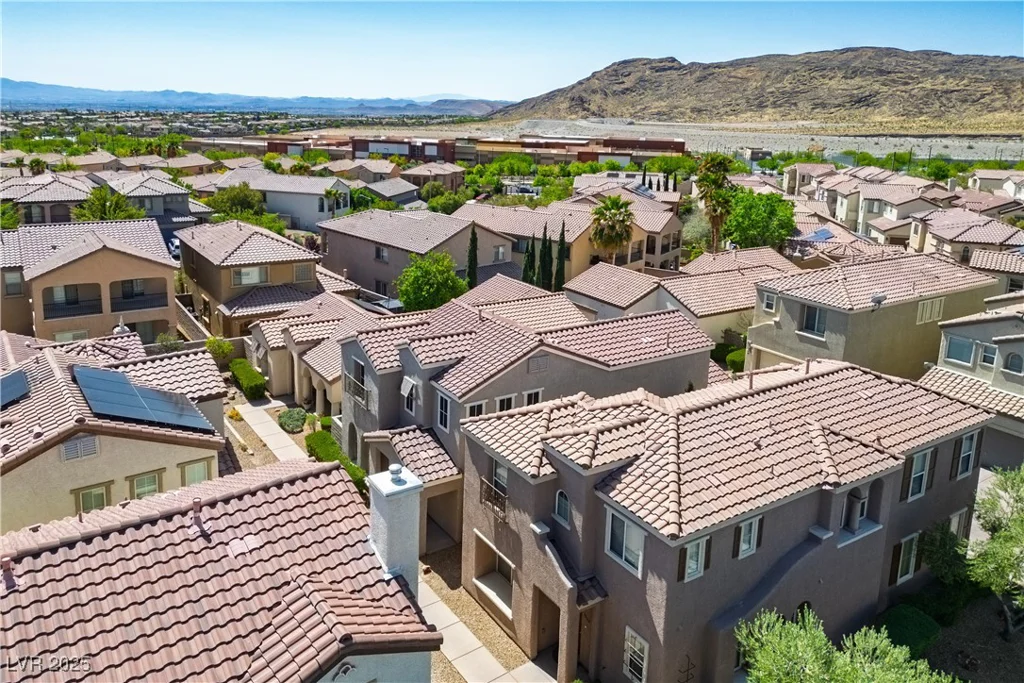 1024 Larkspur Point, Las Vegas, NV 89138