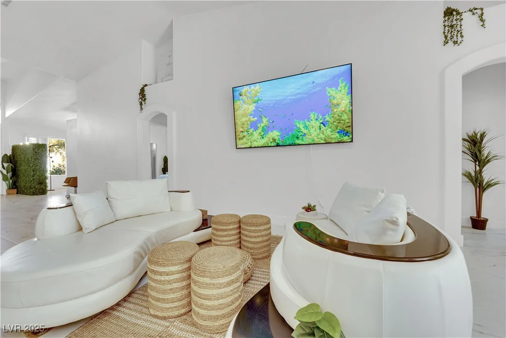 9155 Bush Poppy, Las Vegas, NV 89147