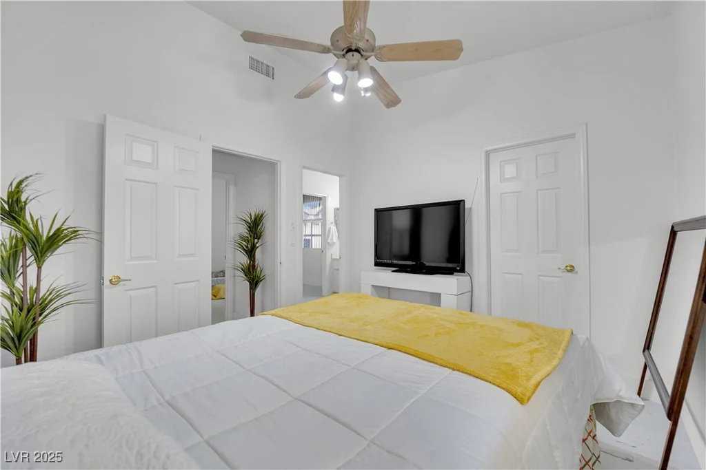 9155 Bush Poppy, Las Vegas, NV 89147
