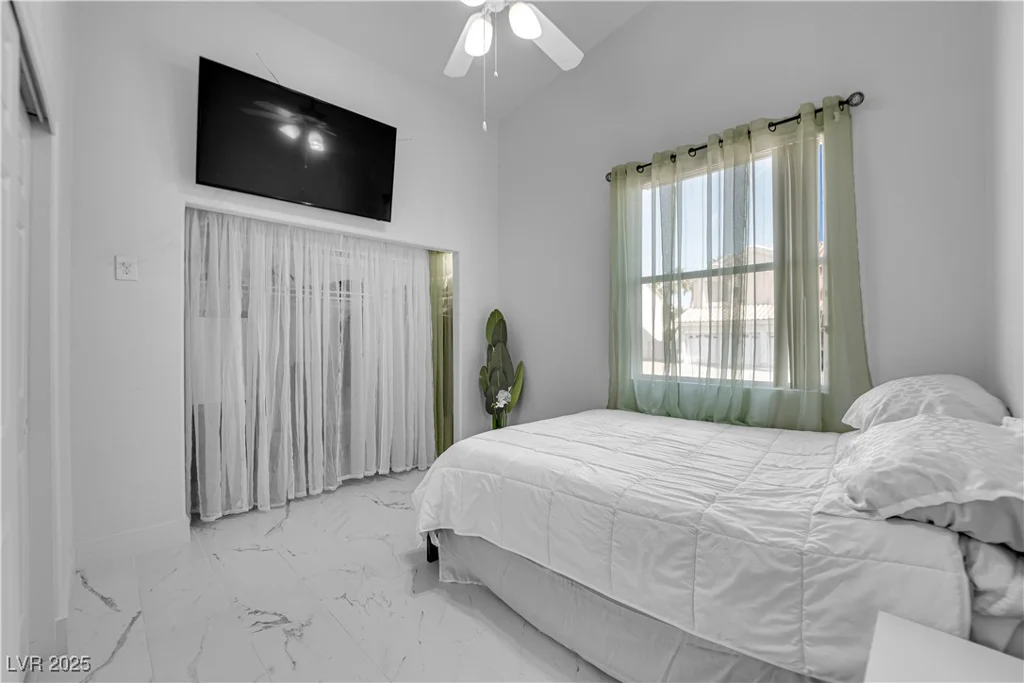 9155 Bush Poppy, Las Vegas, NV 89147