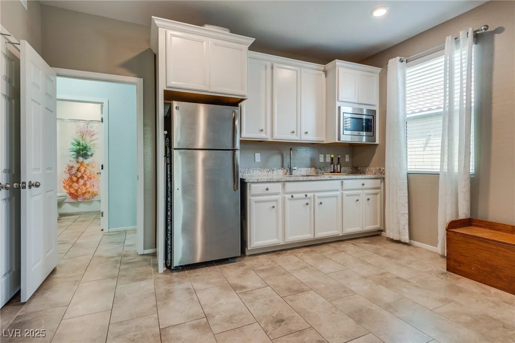 2558 Blossom, Pahrump, NV 89048