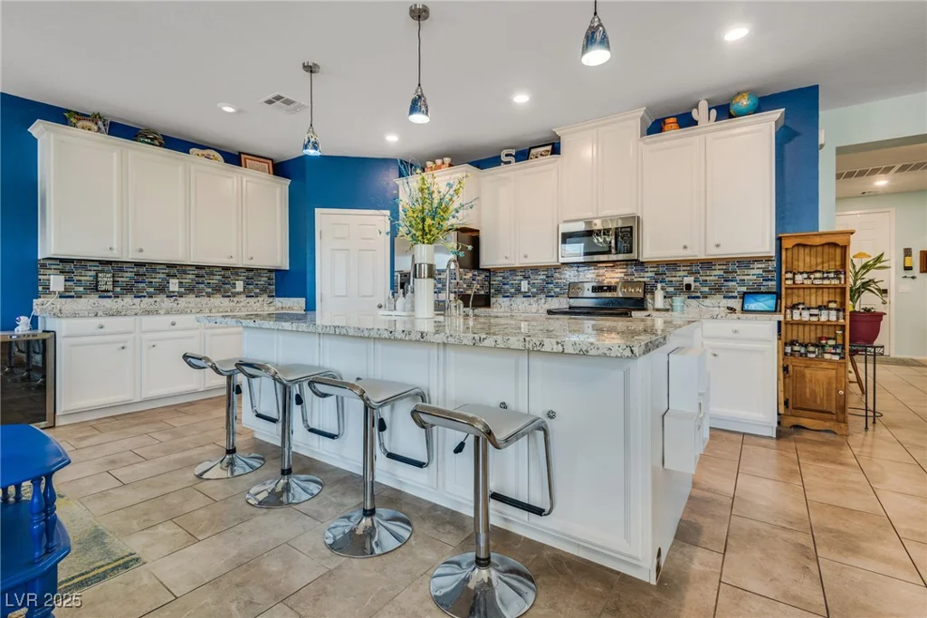2558 Blossom, Pahrump, NV 89048