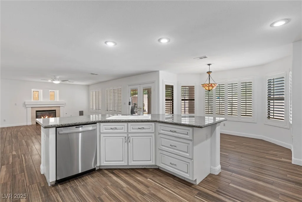 283 Grand Olympia, Henderson, NV 89012